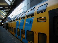 P9150012  Train with upper and lower deck at Amsterdam Central Station